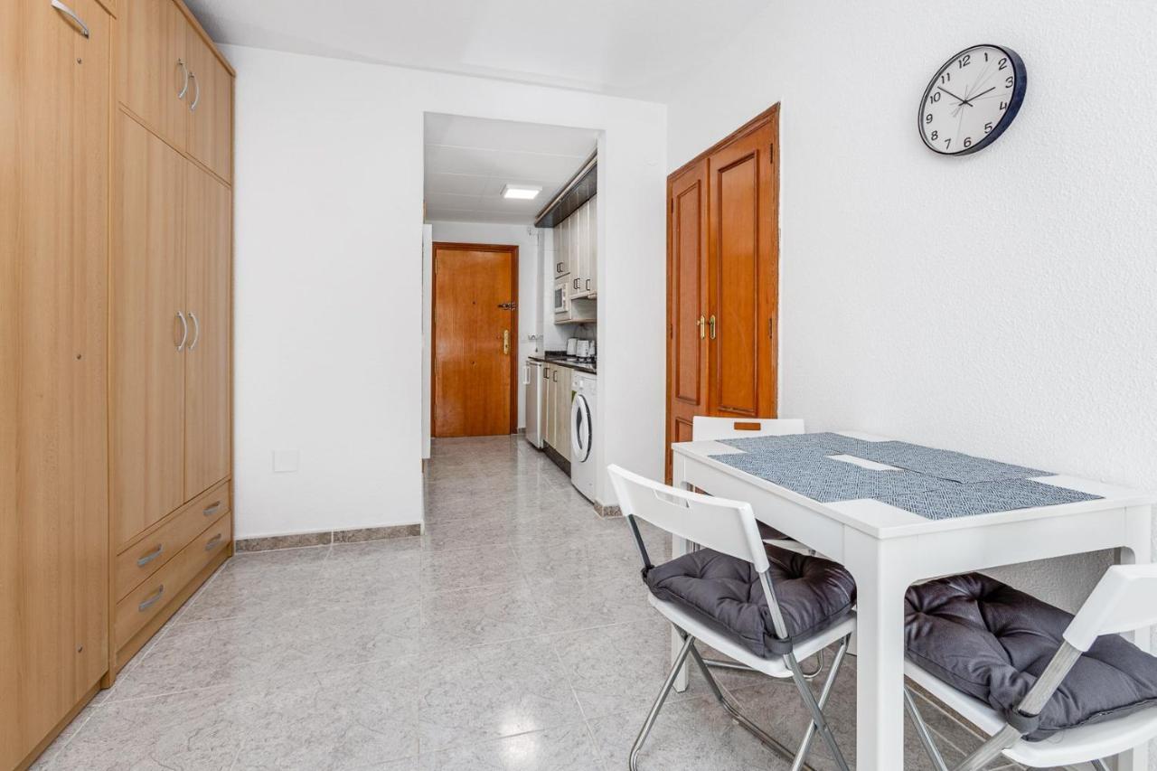 Del Cura-Monserat Apartment ตอร์เรเวียคา ภายนอก รูปภาพ